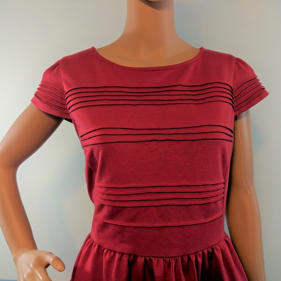 Elle Dresses & Skirts - Red Elle Cap Sleeve Dress
